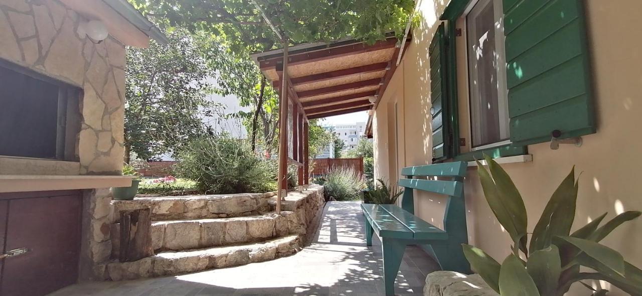 Apartment Taja, Cijela Kuca I Vrt Samo Za Vas スプリト エクステリア 写真