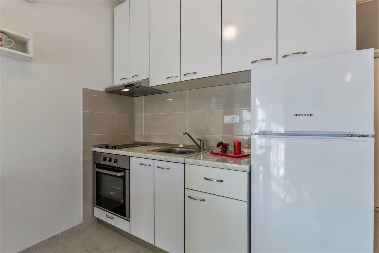 Apartment Taja, Cijela Kuca I Vrt Samo Za Vas スプリト エクステリア 写真