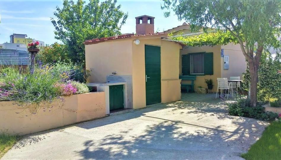 Apartment Taja, Cijela Kuca I Vrt Samo Za Vas スプリト エクステリア 写真